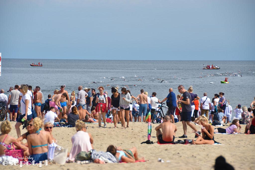 Zawody pływackie dookoła Molo - Sopot Timex Cup 2018