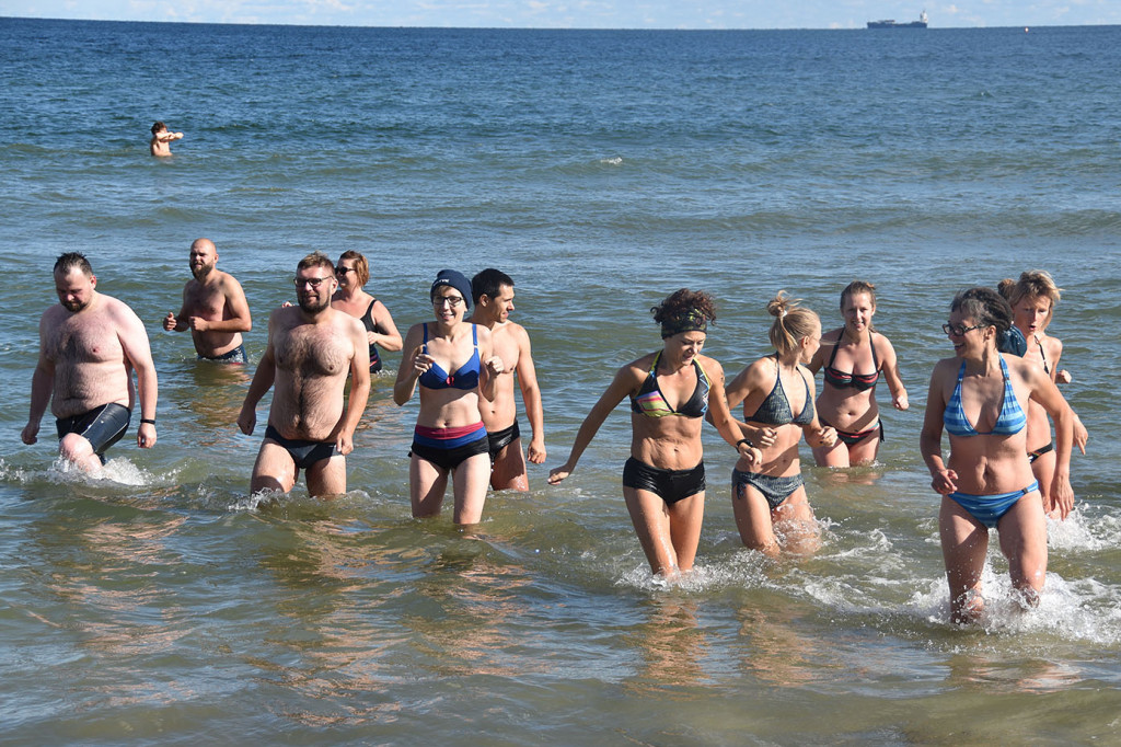 Rozpoczęcie sezonu Morsowania Sopot 2018 [FOTOGALERIA]