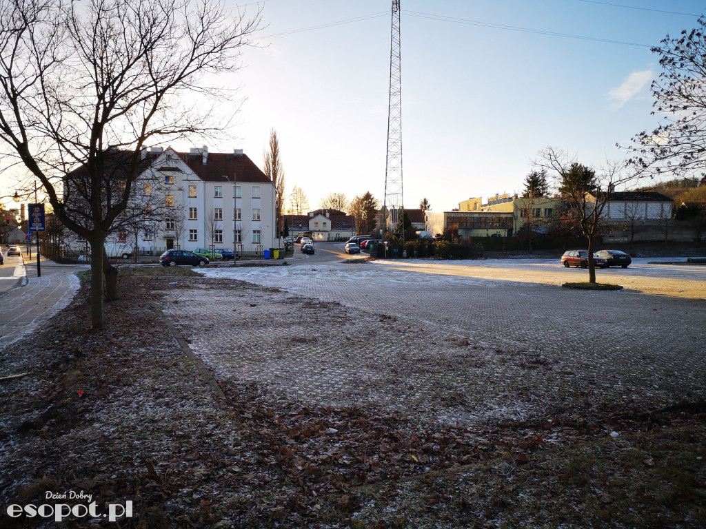 Parking strzeżony przy ul. Reja