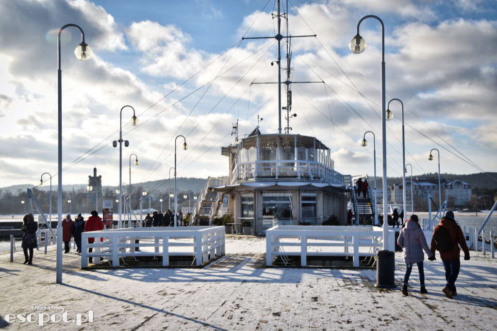 Zimowy spacer po Sopocie [FOTOGALERIA]