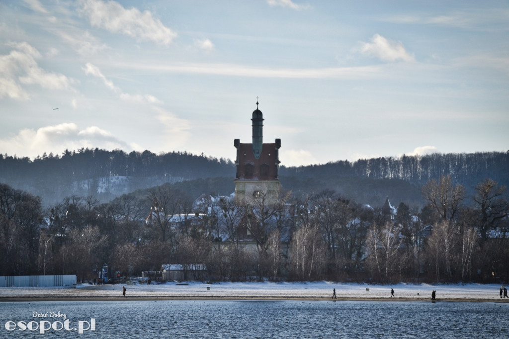 Zimowy spacer po Sopocie [FOTOGALERIA]