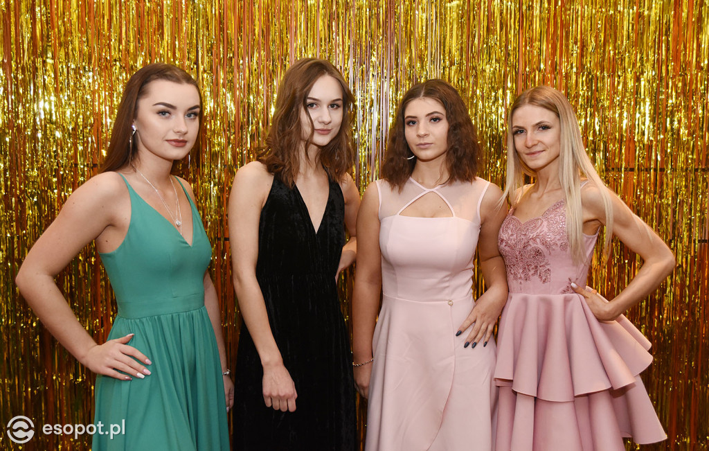 Studniówka 2019  - Zespół Szkół Nr 1 im. Marii Skłodowskiej-Curie w Sopocie [FOTO]