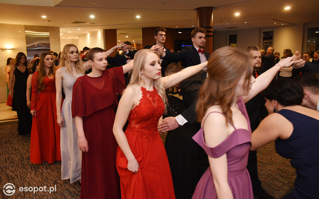Studniówka 2019  - Zespół Szkół Nr 1 im. Marii Skłodowskiej-Curie w Sopocie [FOTO]