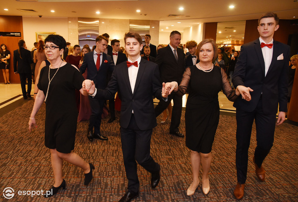 Studniówka 2019  - Zespół Szkół Nr 1 im. Marii Skłodowskiej-Curie w Sopocie [FOTO]