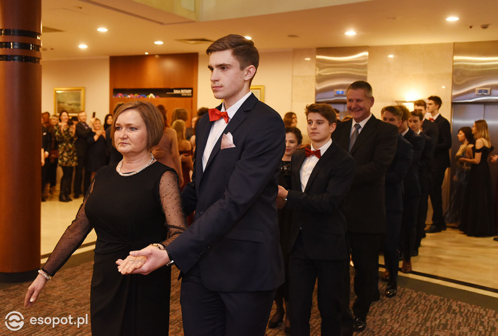 Studniówka 2019  - Zespół Szkół Nr 1 im. Marii Skłodowskiej-Curie w Sopocie [FOTO]