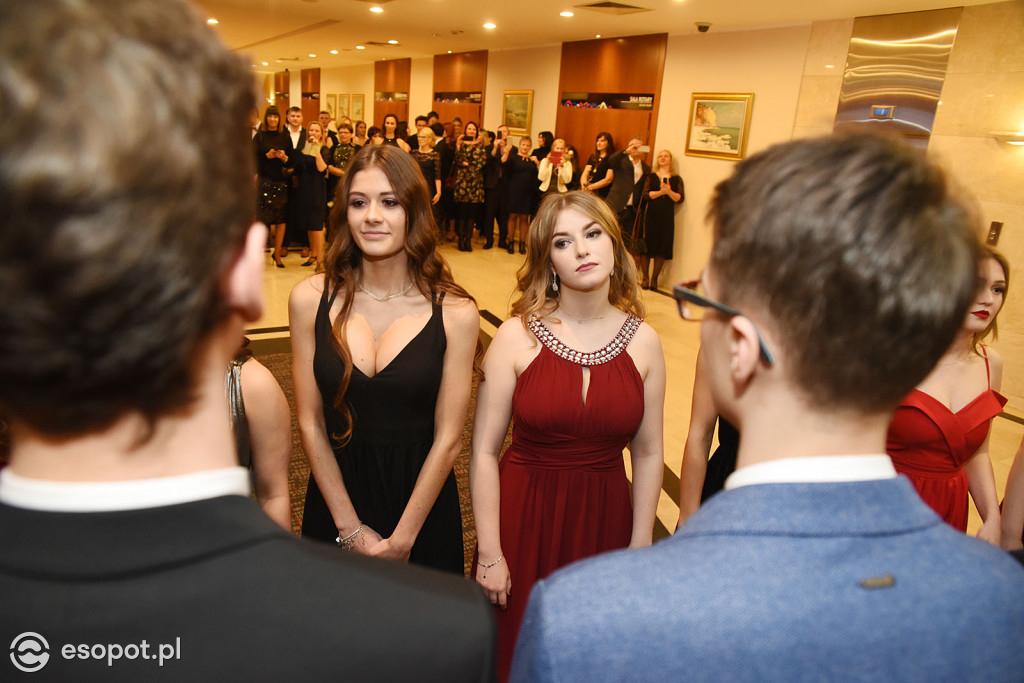 Studniówka 2019  - Zespół Szkół Nr 1 im. Marii Skłodowskiej-Curie w Sopocie [FOTO]