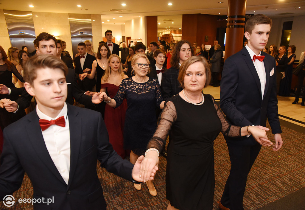 Studniówka 2019  - Zespół Szkół Nr 1 im. Marii Skłodowskiej-Curie w Sopocie [FOTO]