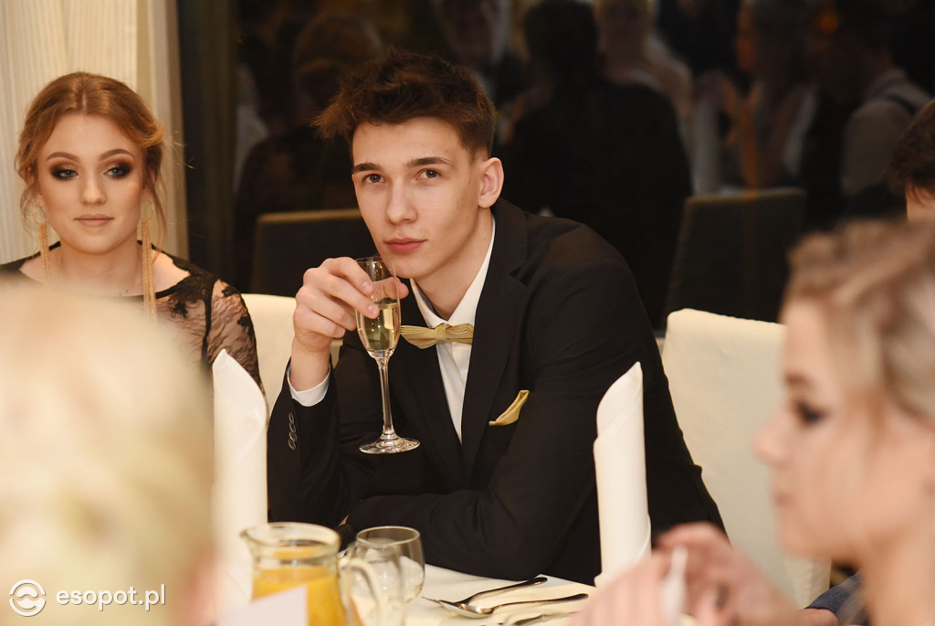Studniówka 2019  - Zespół Szkół Nr 1 im. Marii Skłodowskiej-Curie w Sopocie [FOTO]