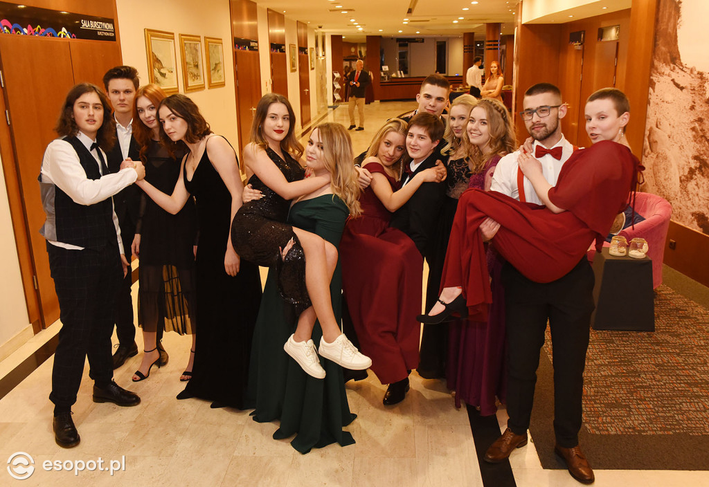 Studniówka 2019  - Zespół Szkół Nr 1 im. Marii Skłodowskiej-Curie w Sopocie [FOTO]