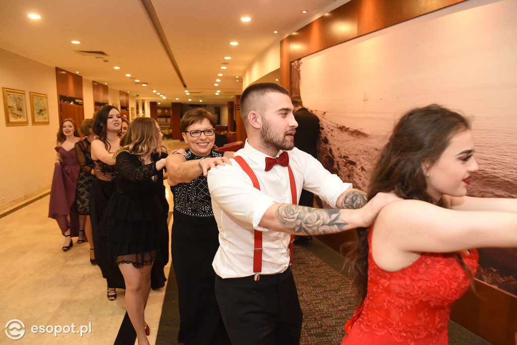 Studniówka 2019  - Zespół Szkół Nr 1 im. Marii Skłodowskiej-Curie w Sopocie [FOTO]