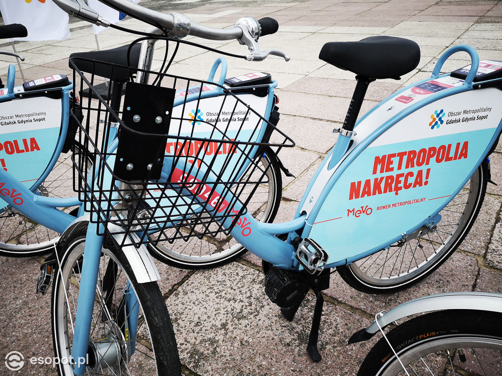Sopockie otwarcie systemu MEVO konferencja start - rower metropolitalny