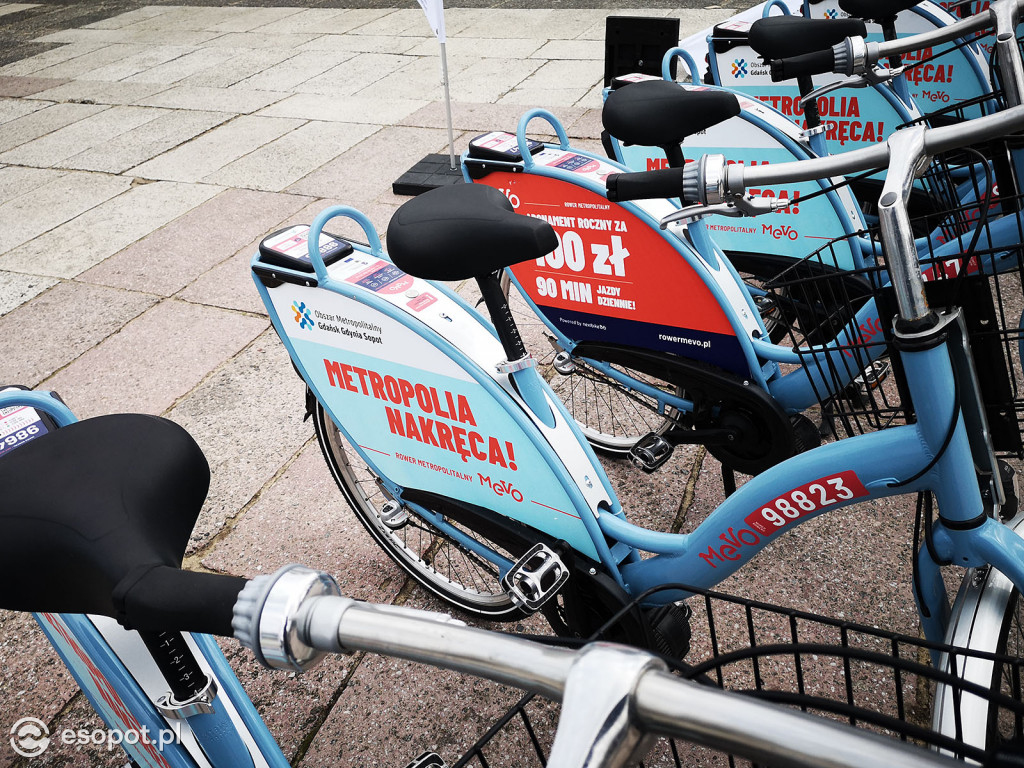 Sopockie otwarcie systemu MEVO konferencja start - rower metropolitalny