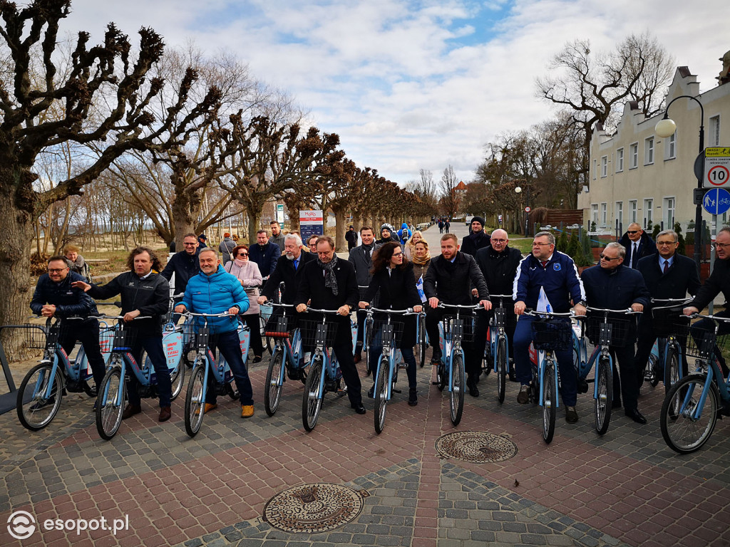 Sopockie otwarcie systemu MEVO konferencja start - rower metropolitalny