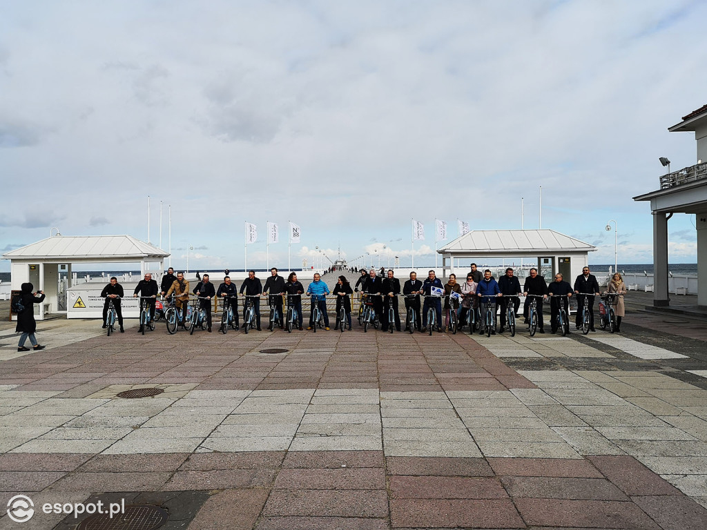 Sopockie otwarcie systemu MEVO konferencja start - rower metropolitalny