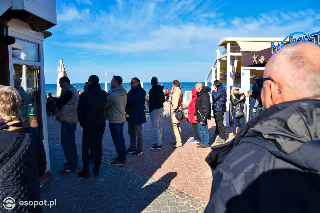 Świąteczny spacer nad morzem. Słoneczny Sopot [FOTOGALERIA]