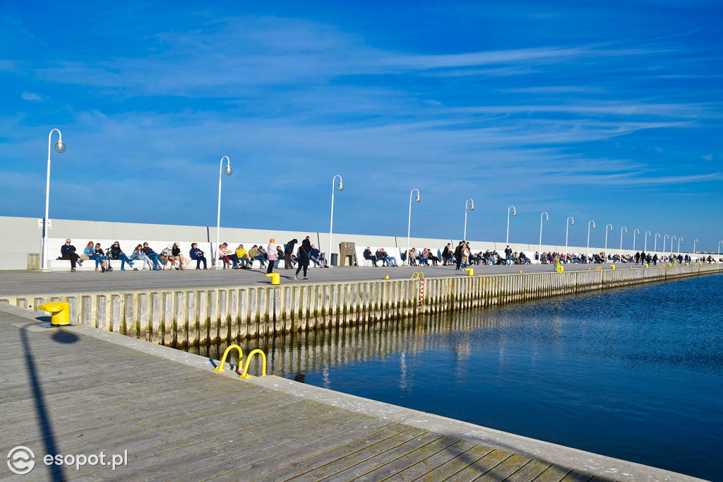 Świąteczny spacer nad morzem. Słoneczny Sopot [FOTOGALERIA]