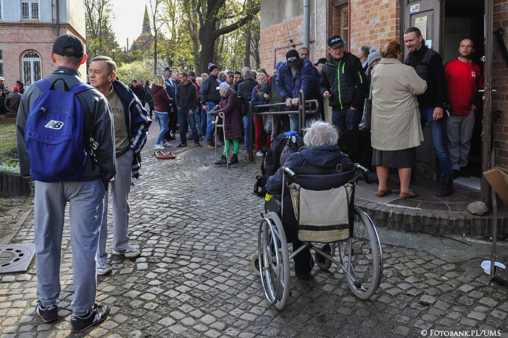 Wielkanocne śniadanie dla osób potrzebujących w Sopocie