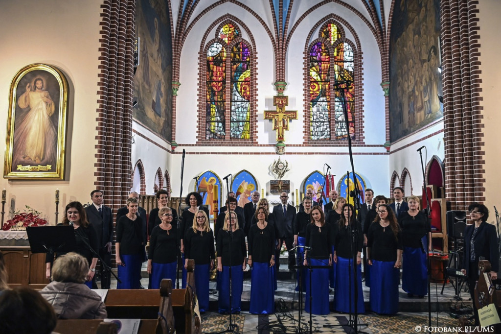 Chór Mundus Cantat w Kościele św. Jerzego w Sopocie