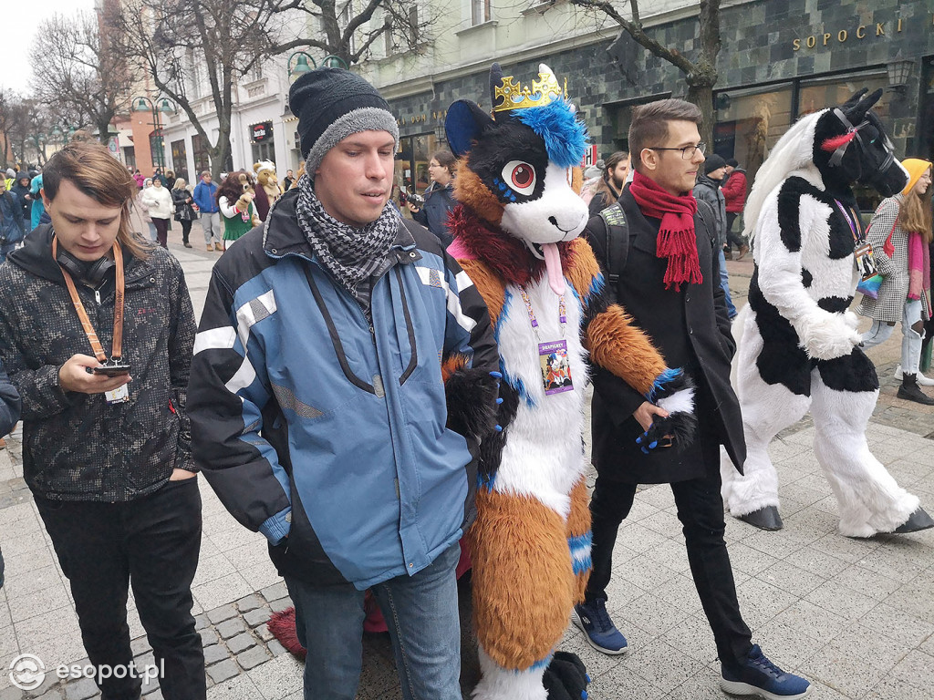 Fursuit Walk 2020 Sopot - Futrzaki opanowały kurort - Gdakon