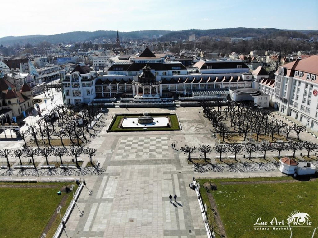Pusta niedziela w Sopocie - Zdjęcia z Drona 05.04.2020 [FOTO]