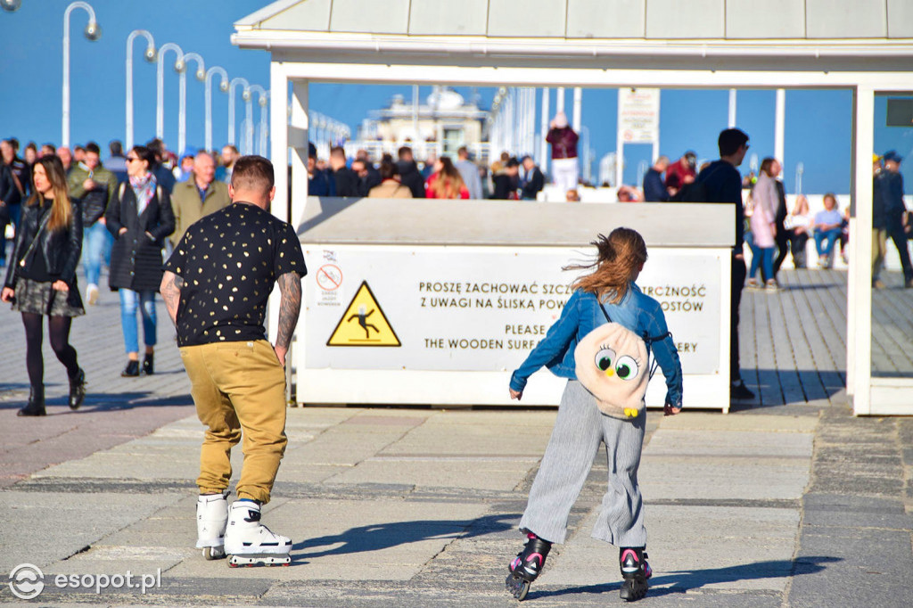 Świąteczny spacer nad morzem. Słoneczny Sopot [FOTOGALERIA]