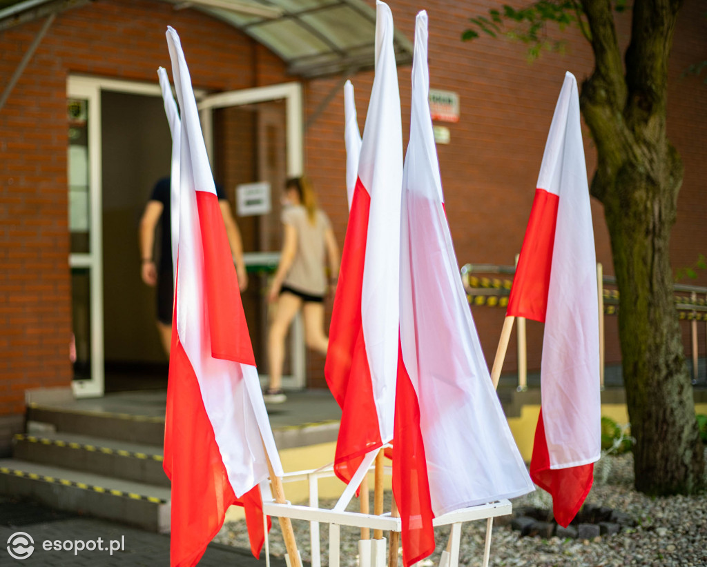 Sopot: tłumy pod lokalami wyborczymi. Polacy idą po frekwencyjny rekord