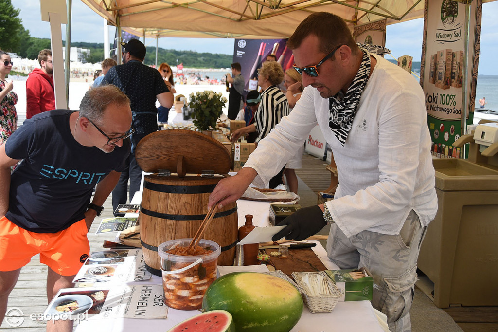 Kawa czarna jak ostry cień mgły, zimna brew i kiszone śledzie! - 1 dzień Slow Fest Sopot 2020 [FOTO]