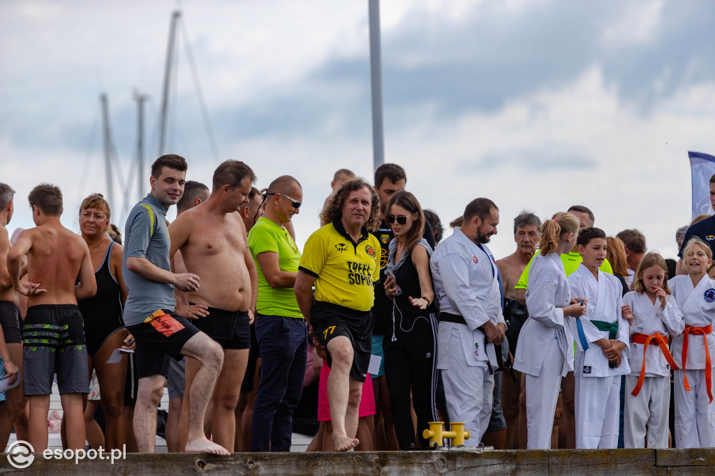 Skok z sopockiego mola w szczytnym celu 30.08.2020 [FOTO]