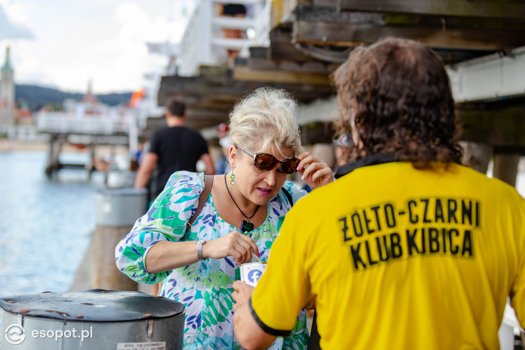 Skok z sopockiego mola w szczytnym celu 30.08.2020 [FOTO]