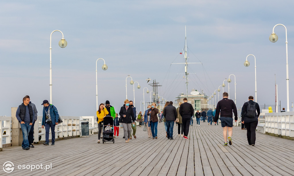 Sopot w czerwonej strefie: mieszkańcy, turyści i obostrzenia [FOTO]
