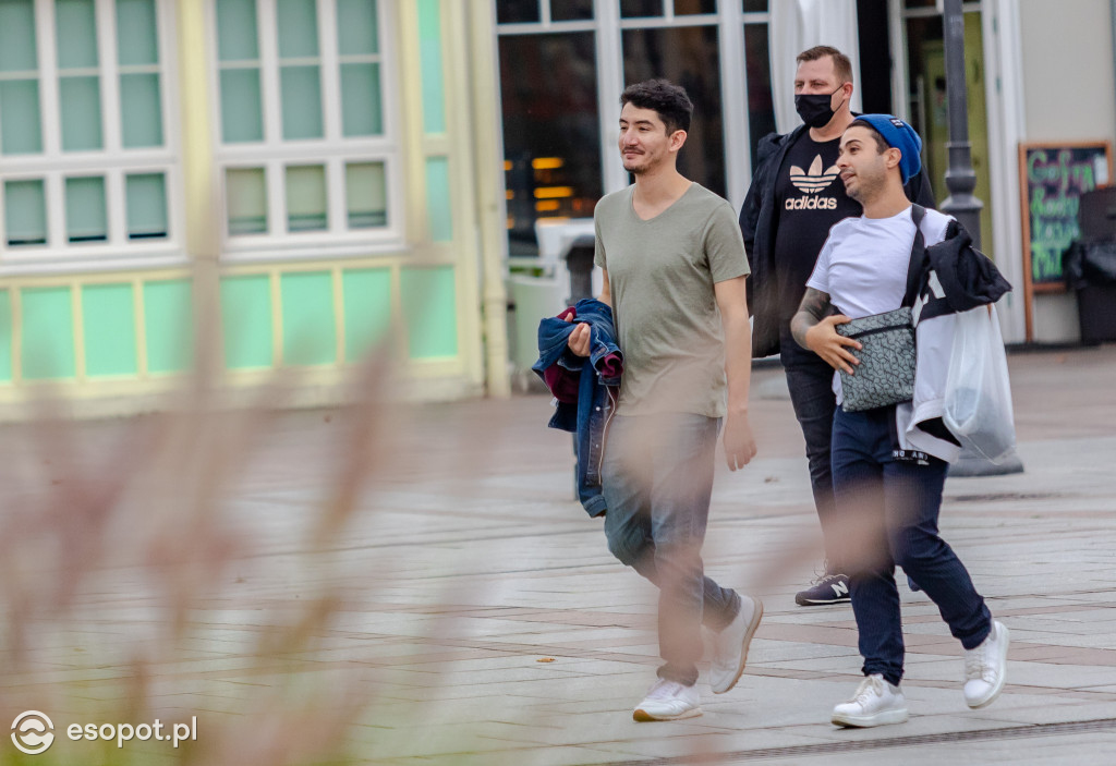 Sopot w czerwonej strefie: mieszkańcy, turyści i obostrzenia [FOTO]