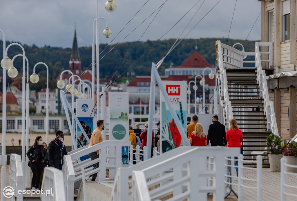 Mieszkańcy i turyści w czerwonej strefie! Jak Sopot stosuje się do obostrzeń [FOTO]