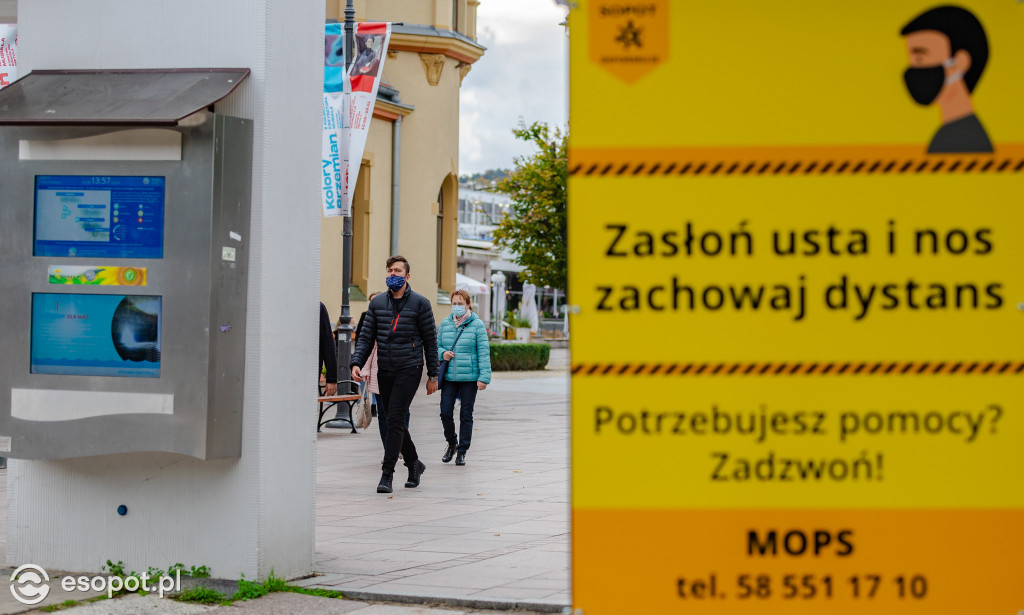 Mieszkańcy i turyści w czerwonej strefie! Jak Sopot stosuje się do obostrzeń [FOTO]