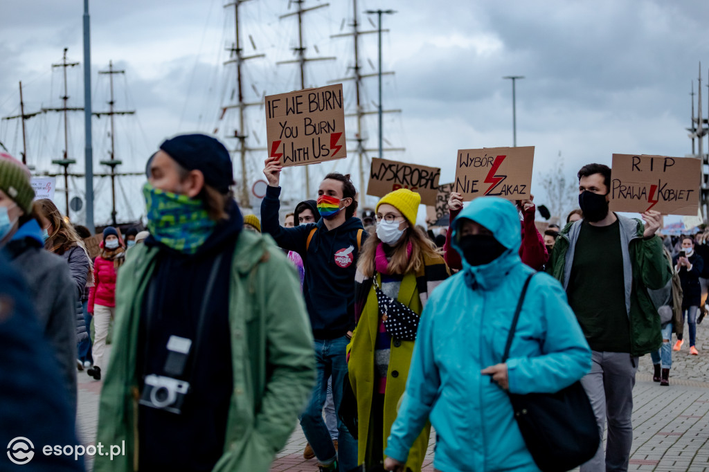 #StrajkKobiet w Trójmieście: gorąca sobota w Sopocie, Gdyni i Gdańsku [FOTO]
