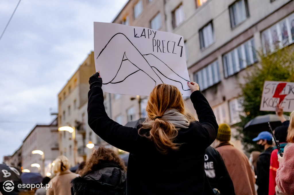 #StrajkKobiet w Trójmieście: gorąca sobota w Sopocie, Gdyni i Gdańsku [FOTO]