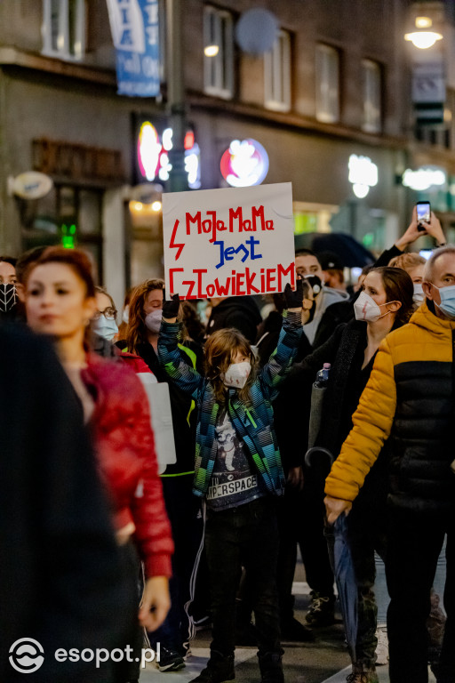 #StrajkKobiet w Trójmieście: gorąca sobota w Sopocie, Gdyni i Gdańsku [FOTO]