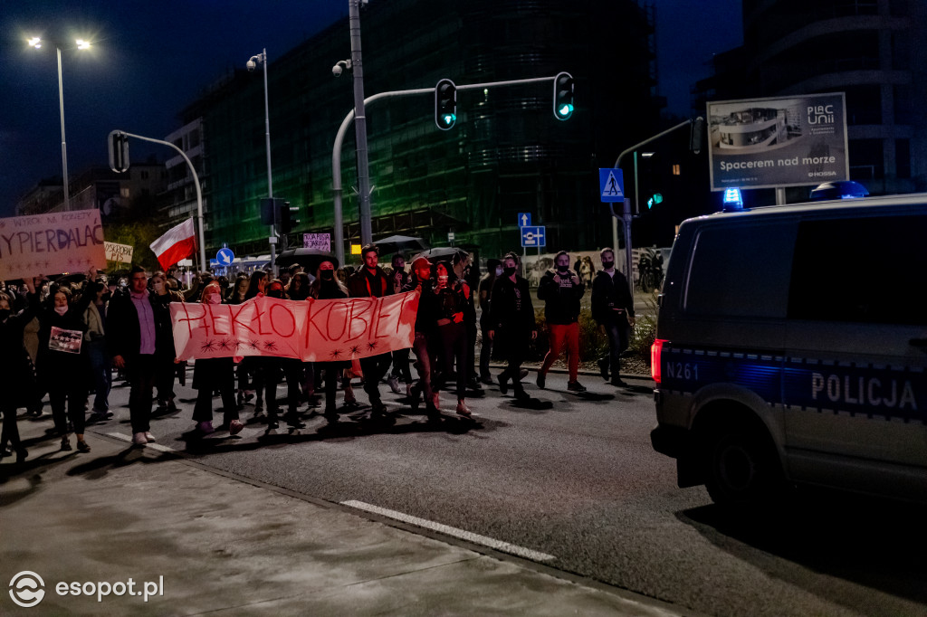 #StrajkKobiet w Trójmieście: gorąca sobota w Sopocie, Gdyni i Gdańsku [FOTO]
