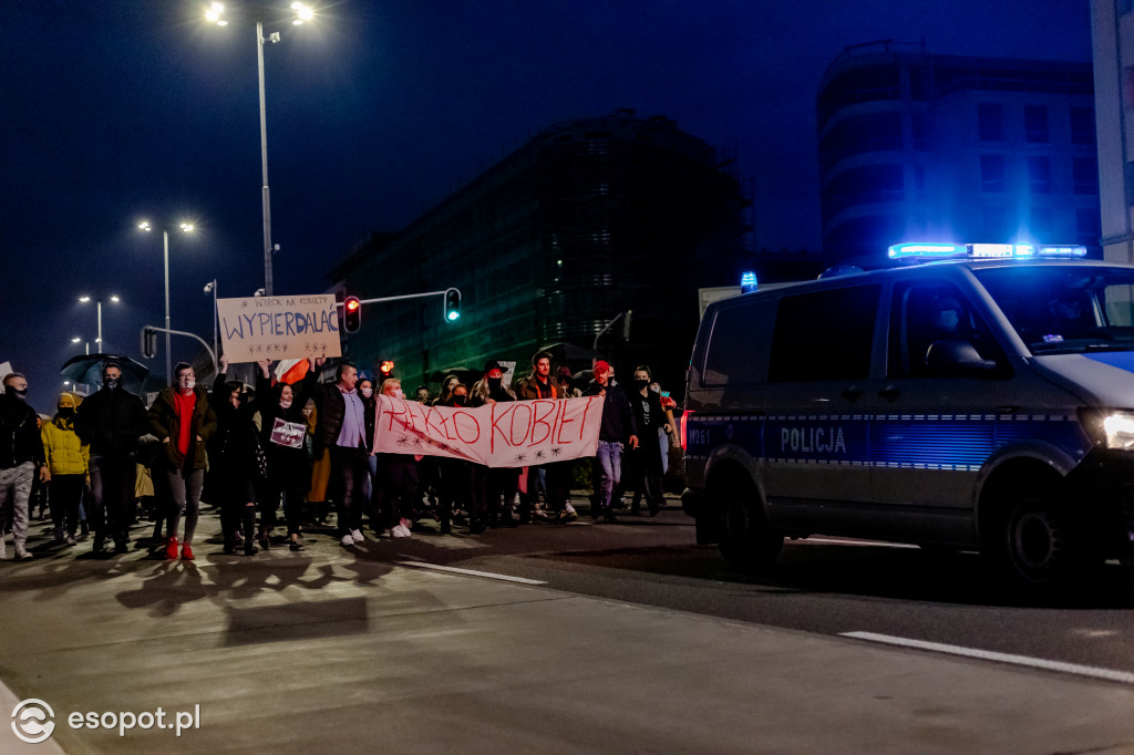 #StrajkKobiet w Trójmieście: gorąca sobota w Sopocie, Gdyni i Gdańsku [FOTO]