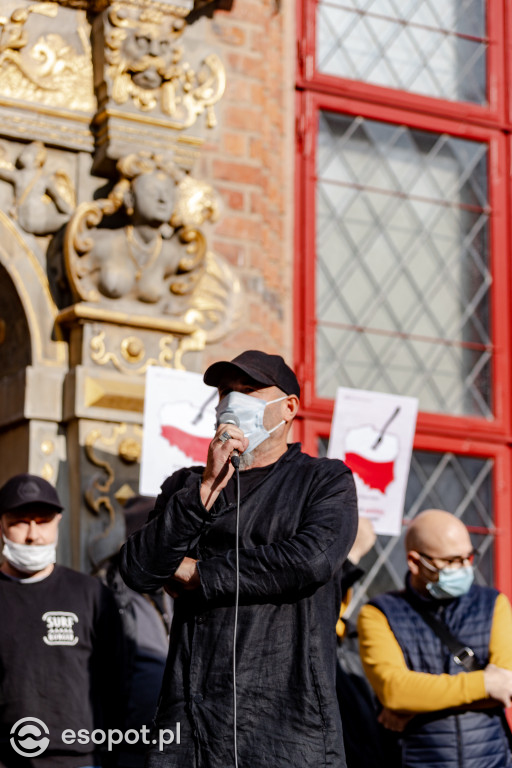 Protesty na ulicach Trójmiasta: kobiety dołączyły do gastronomików i strajku przedsiębiorców [25.10.20]