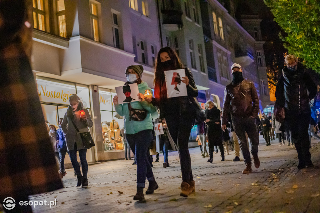 Strajk Kobiet w Sopocie: wiceprezydent Sopotu przyłączyła się do protestujących [27.10.2020]