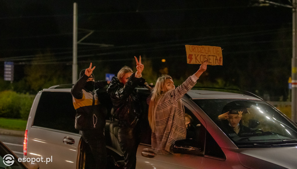 Strajk Kobiet w Sopocie: wiceprezydent Sopotu przyłączyła się do protestujących [27.10.2020]