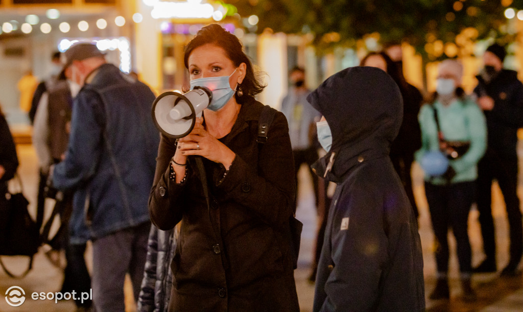 Strajk Kobiet w Sopocie: władze miasta dołączyły do protestu [FOTO]