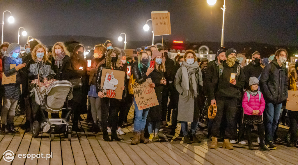 Strajk Kobiet w Sopocie: władze miasta dołączyły do protestu [FOTO]