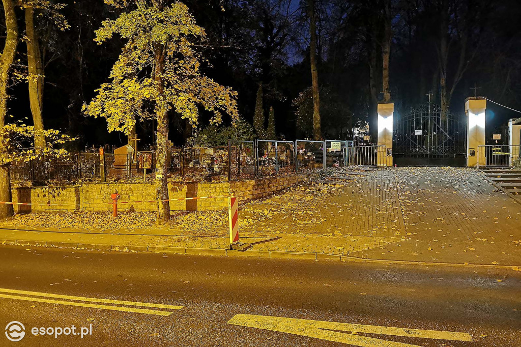 Sopot: Puste cmentarze - Dzień  Wszystkich Świętych jakiego jeszcze nie było [FOTO]