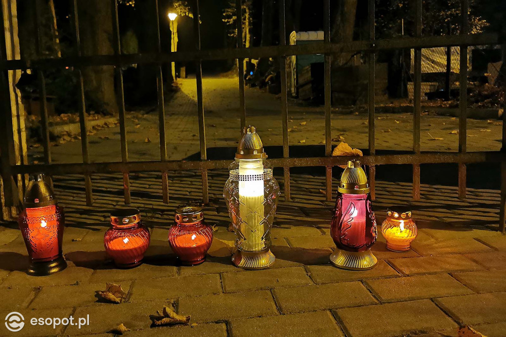 Sopot: Puste cmentarze - Dzień  Wszystkich Świętych jakiego jeszcze nie było [FOTO]