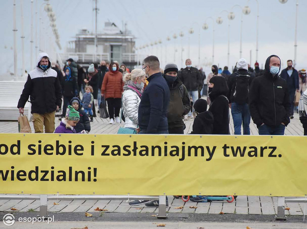 Sopot w czasie pandemii - niedzielny spacer po kurorcie 08.11.2020