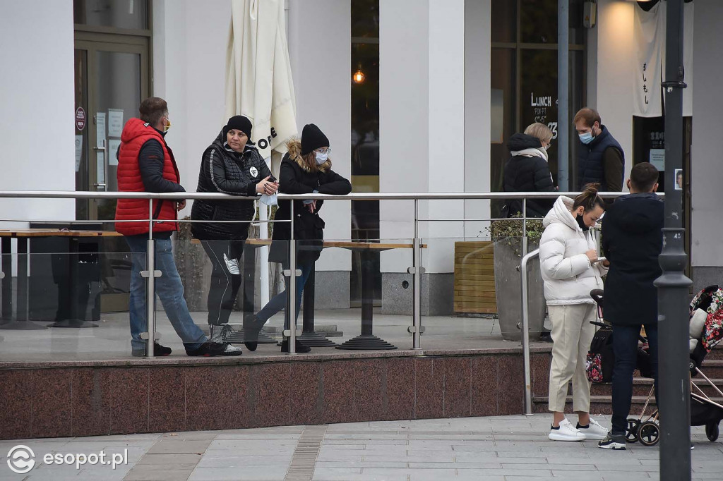 Sopot w czasie pandemii - niedzielny spacer po kurorcie 08.11.2020