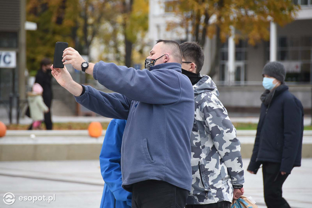 Sopot w czasie pandemii - niedzielny spacer po kurorcie 08.11.2020