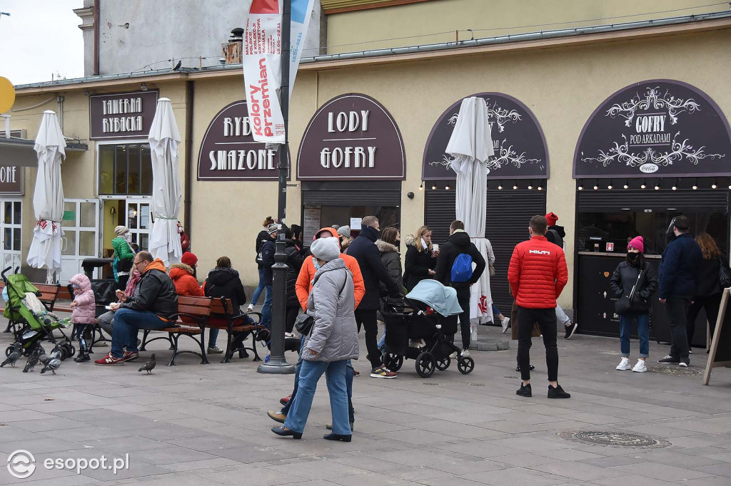 Sopot w czasie pandemii - niedzielny spacer po kurorcie 08.11.2020