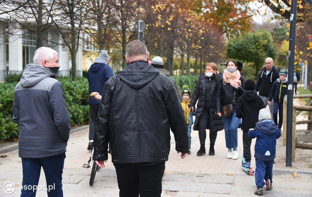 Sopot w czasie pandemii - niedzielny spacer po kurorcie 08.11.2020
